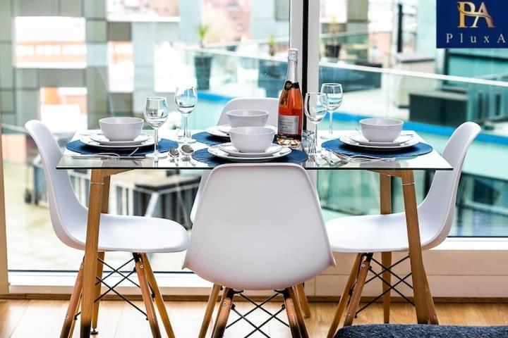 Pluxa Azure Cubic - Azure Cityview, Corporate Stays Welcome Birmingham Extérieur photo