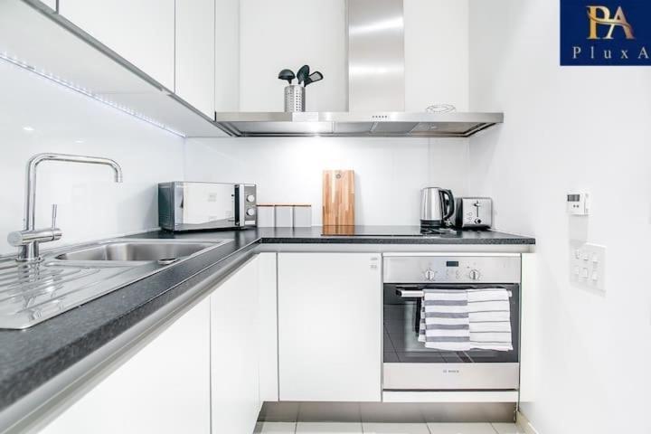 Pluxa Azure Cubic - Azure Cityview, Corporate Stays Welcome Birmingham Extérieur photo